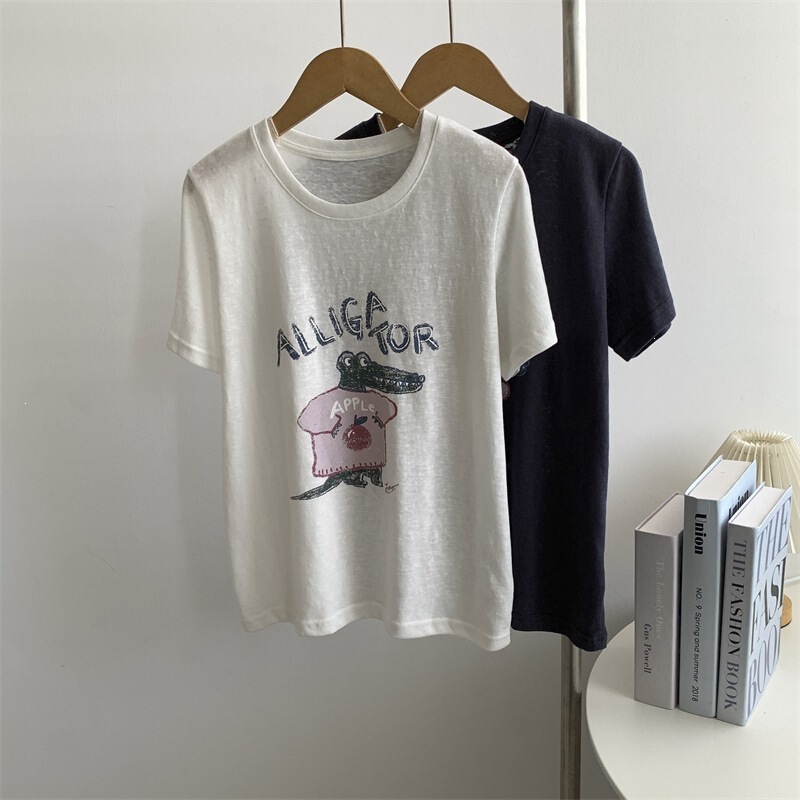 Thin Linen-Feel Snowflake Cotton Cartoon Crocodile Letter Print Short-Sleeve T-Shirt, New Stylish Summer Top for Women That Looks Youthful Thin Linen-Feel Snowflake Cotton Cartoon Crocodile Letter Print Short-Sleeve T-Shirt, New Stylish Summer Top for Women That Looks Youthful