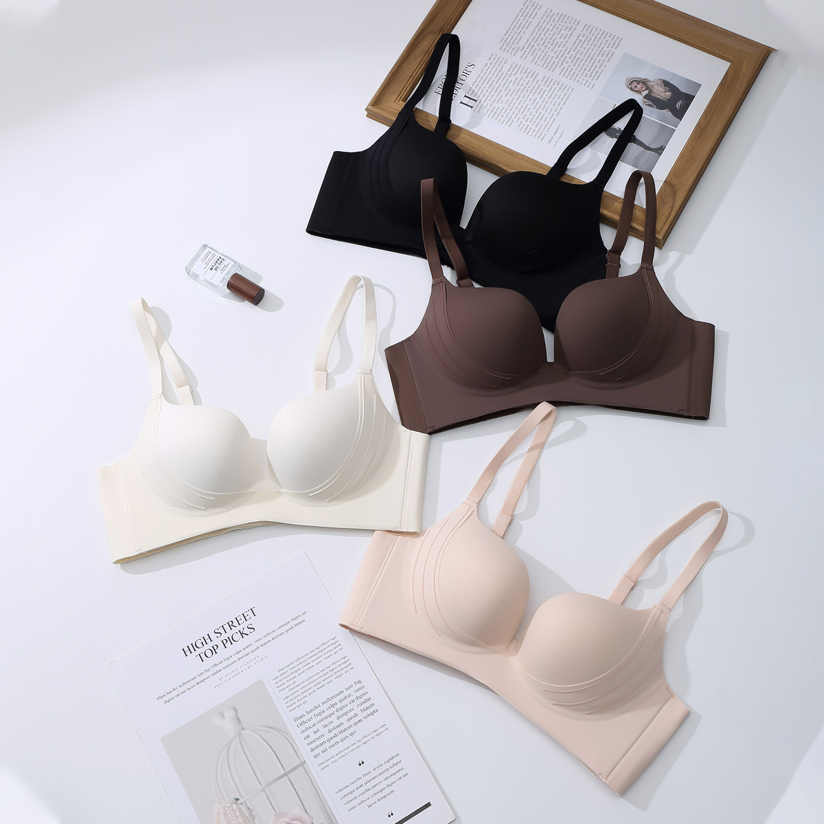 厂家直供无钢圈文胸小胸显大聚拢上托上薄下厚杯提拉侧收女士内衣