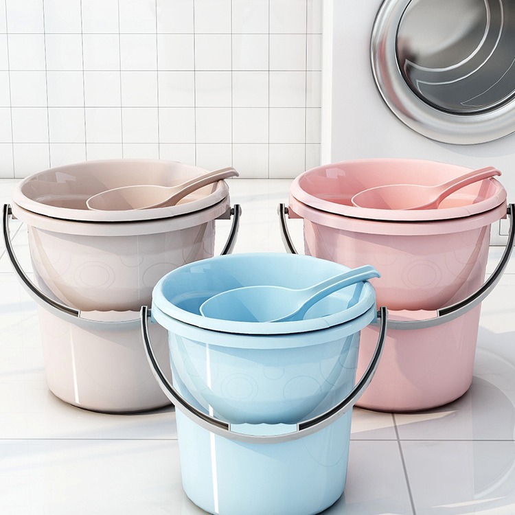 Plastic handheld extra large big bucket for home use for students