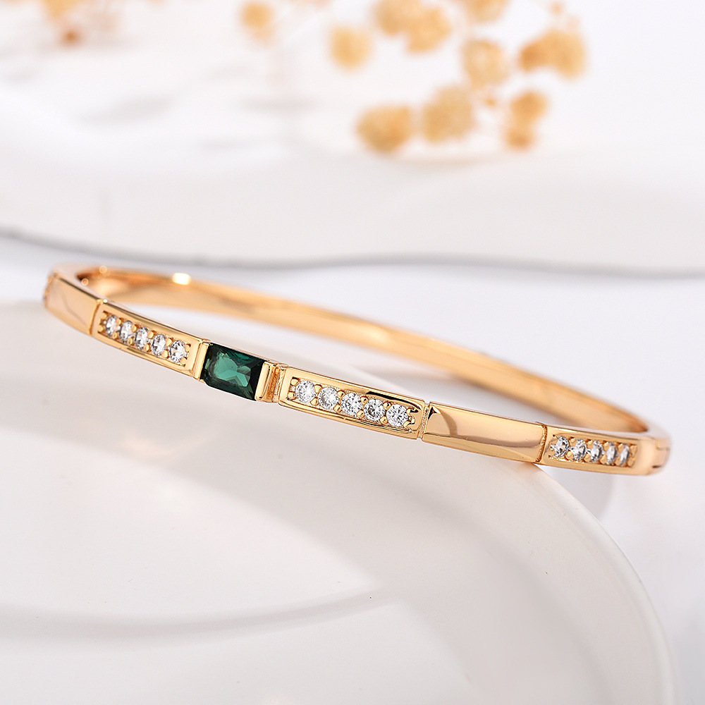 Seiko de alta calidad de diamante color pulsera de brazalete de mujeres de estilo europeo y americano ligero de lujo de diseño de alta calidad joyas al por mayor