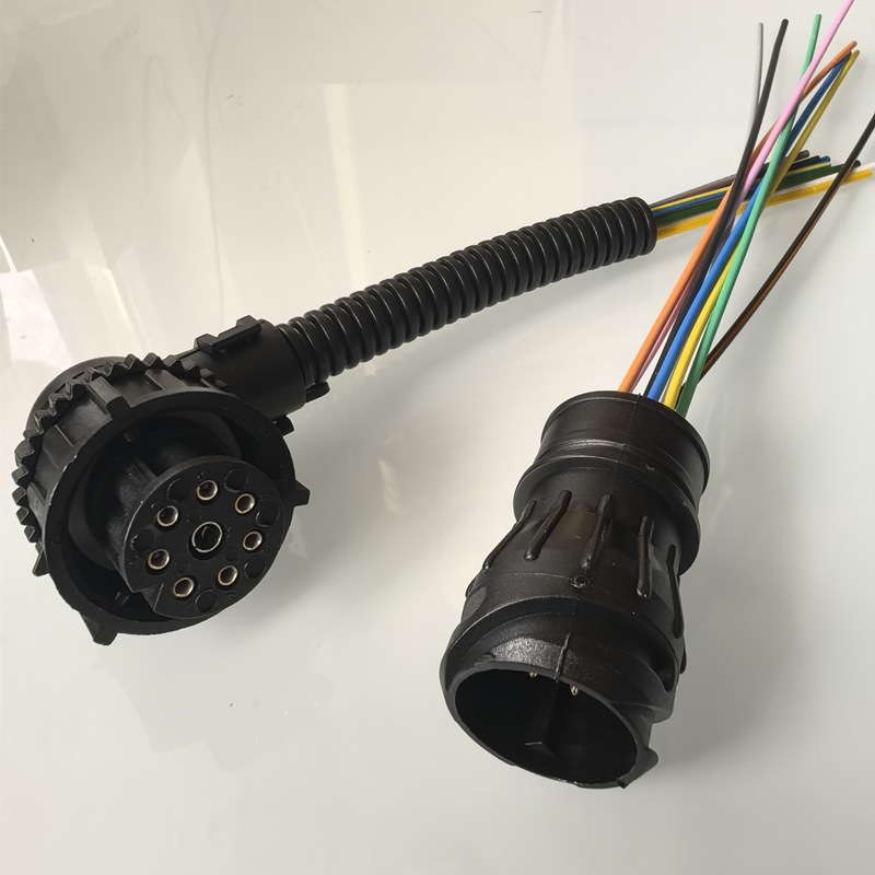 Delong – Digər kuzov və aksesuarlar for Delong - delong-headlight-female-plug-male-plug-one-piece-each