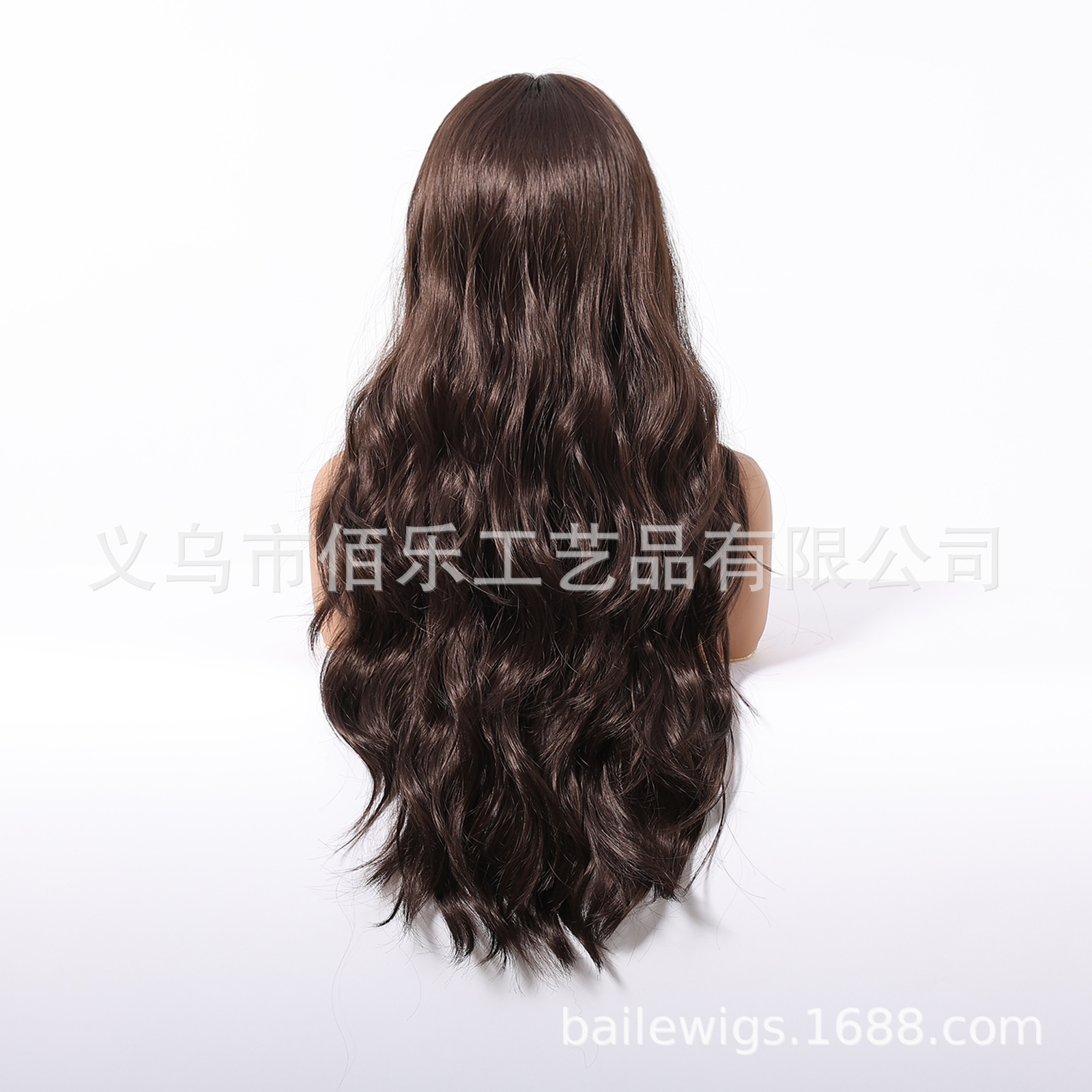 Nuevo estilo transfronterizo peluca marrón 26 pulgadas Qi flequillo pelo largo y rizado cubierta de cabeza completa fibra química mujer hair Europa y América spot image 5