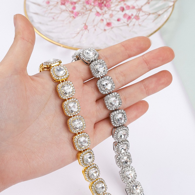 Personalized new product, three-dimensional full square rock sugar diamond pendant, Cuban chain, men's hip-hop dressing_voghion.com