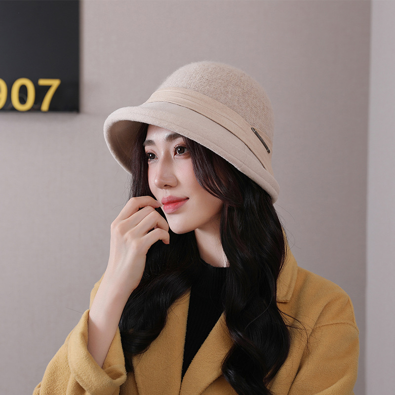 Demi-season fashionable knitted elegant travel keep warm hat