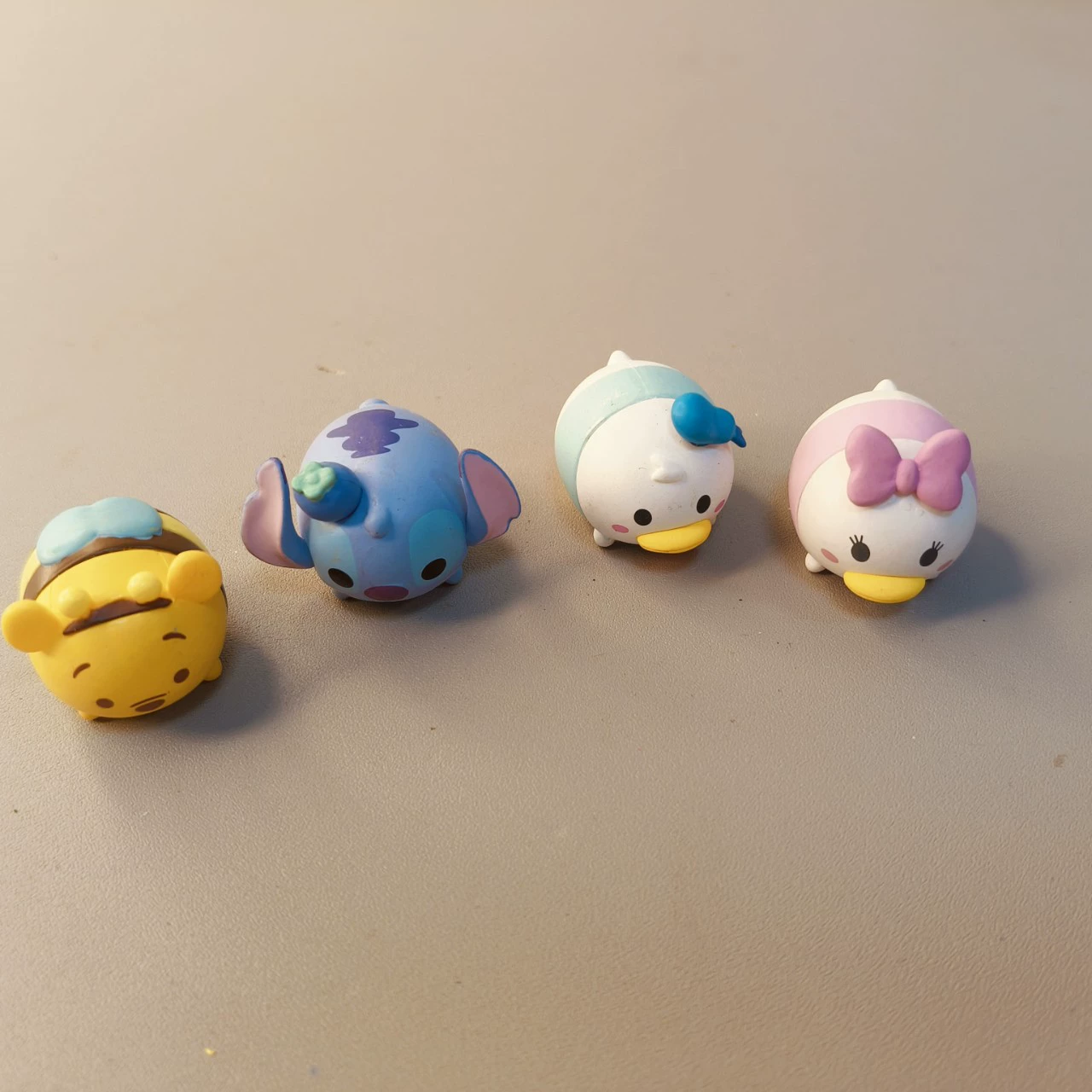 Истинные Di s Nison сложенная и сложенная музыка