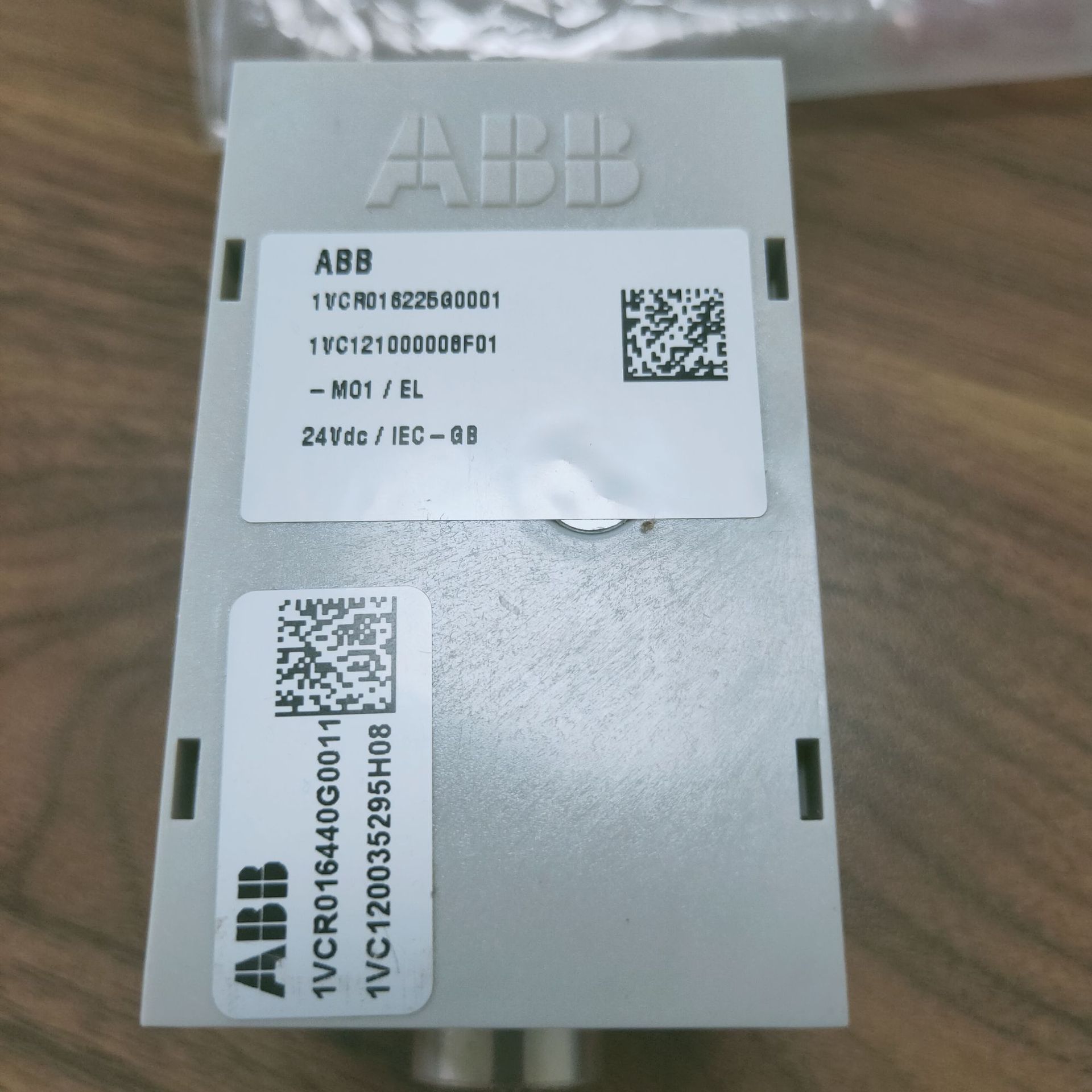 1VCR004289G001分闸线圈MO 24V DC/AC