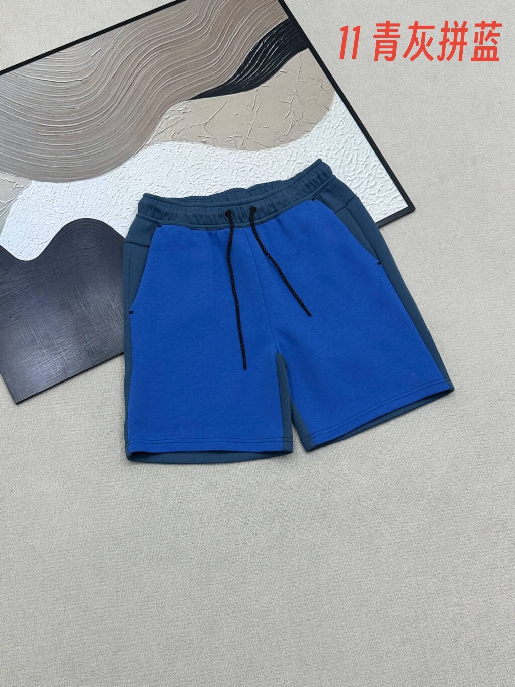 블루와 그레이 쇼트팬츠