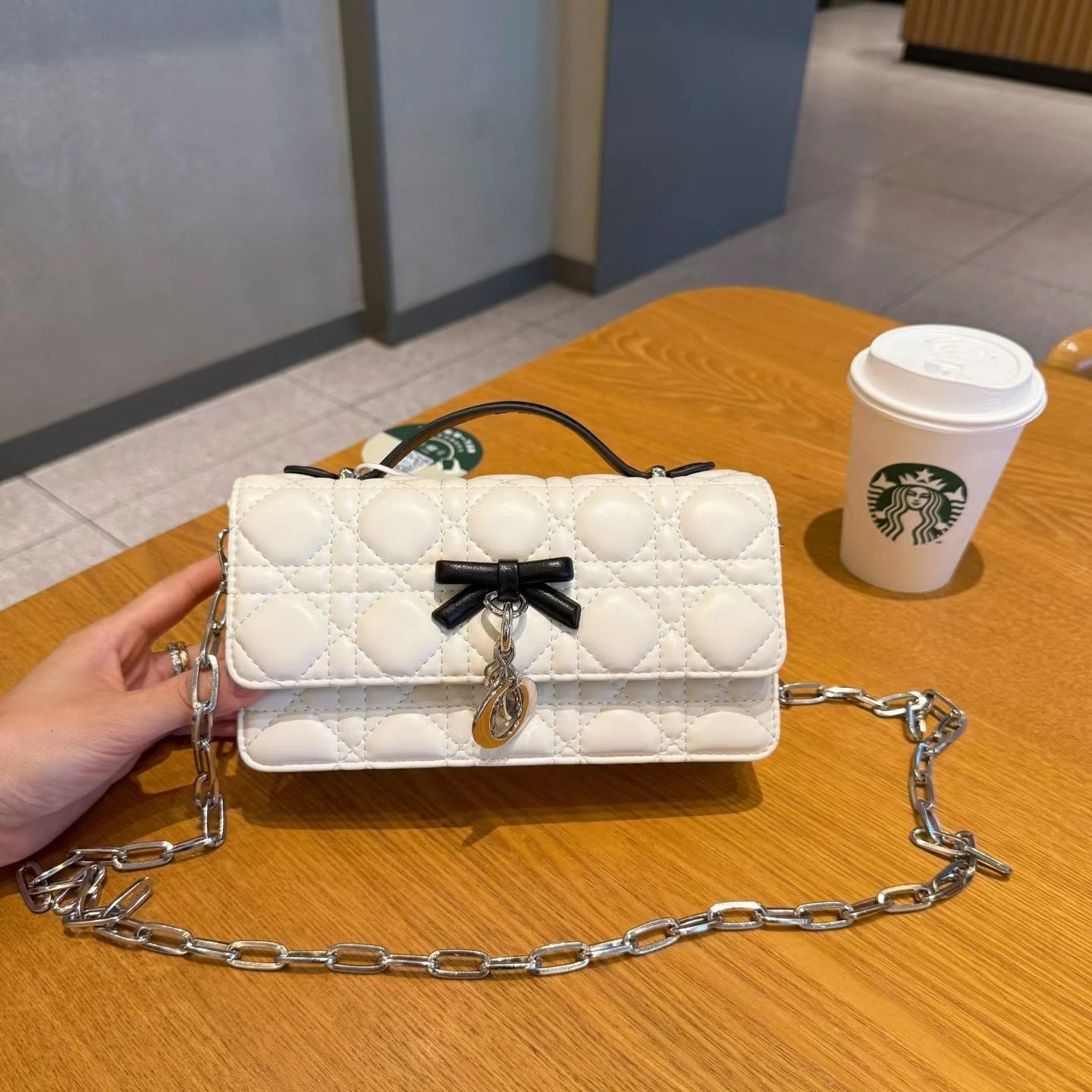 Korean-style diamond-pattern chain bag for women, 2026 new model, bowknot handbag, fashionable shoulder bag, crossbody small square bag for women