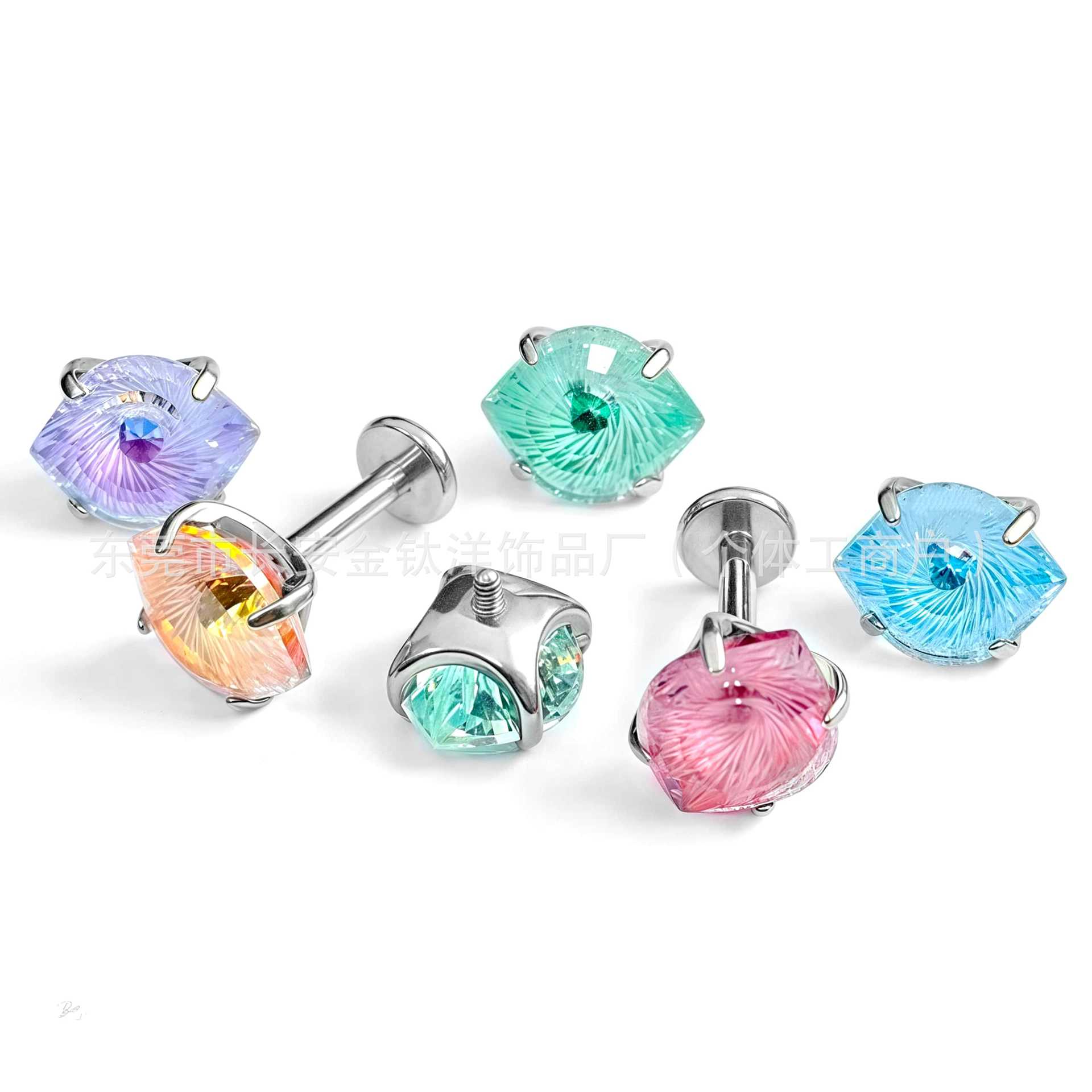 Pointed titanium steel lip stud product view