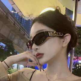 夏季复古gm太阳镜女潮方圆脸显瘦镂空星星墨镜欧美辣妹风y2k眼镜