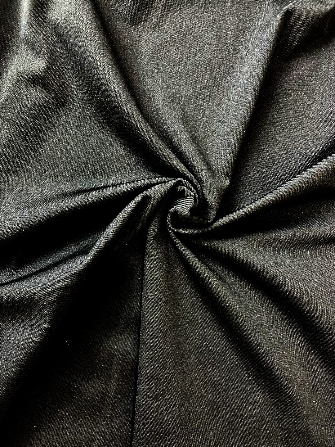 2026 Spring And Summer New Women's Clothing, Fashionable And Elegant Solid Color V-neck Pleated Splicing Jumpsuit_ecoleips.com
