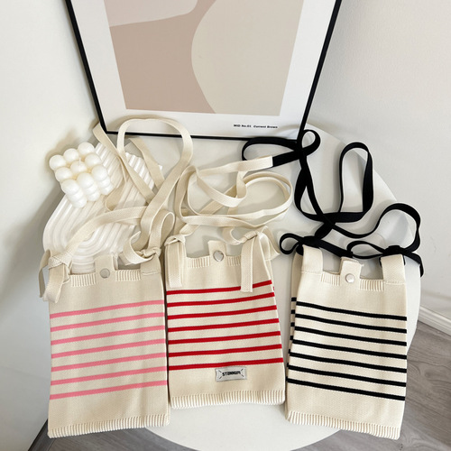 Japanese and Korean new fresh striped phone bag crossbody bag unique design trendy versatile portable crossbody bag with coin purse