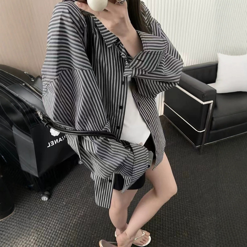American Retro Striped Sun-Protective Shirt Jacket for Women, Summer 2026, Korean Style, Loose and Lazy Style, Long-Sleeve, Elegant Top
