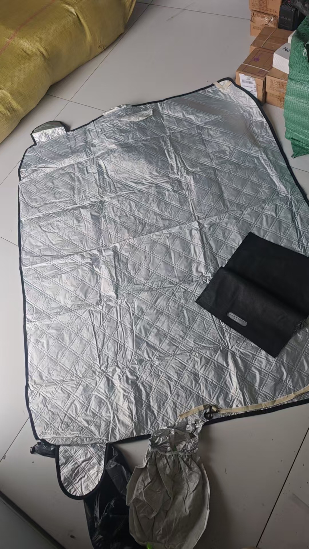 Car snow cover for front and rear windshields, snow shield, frost protection cover, snowproof windshield, sun protection car cover, half cover