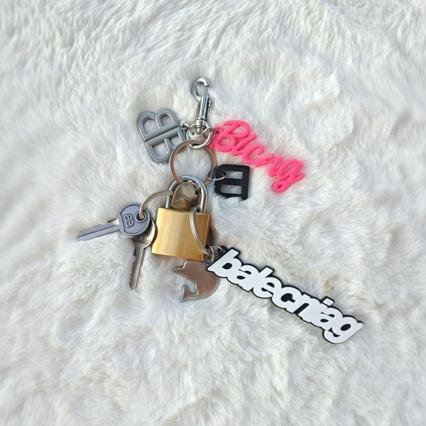 B家金属感电镀单肩包手提包挂件钥匙扣硅胶饰品包包装饰配件