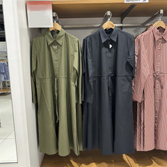秋の婦人服の綿のひもは腰のシャツ式のワンピースの長袖の長いタイプの薄いコートの女性の462596を収めます。