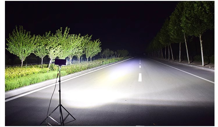 Truck LED Spotlight 24V Car Super Bright Reverse Light