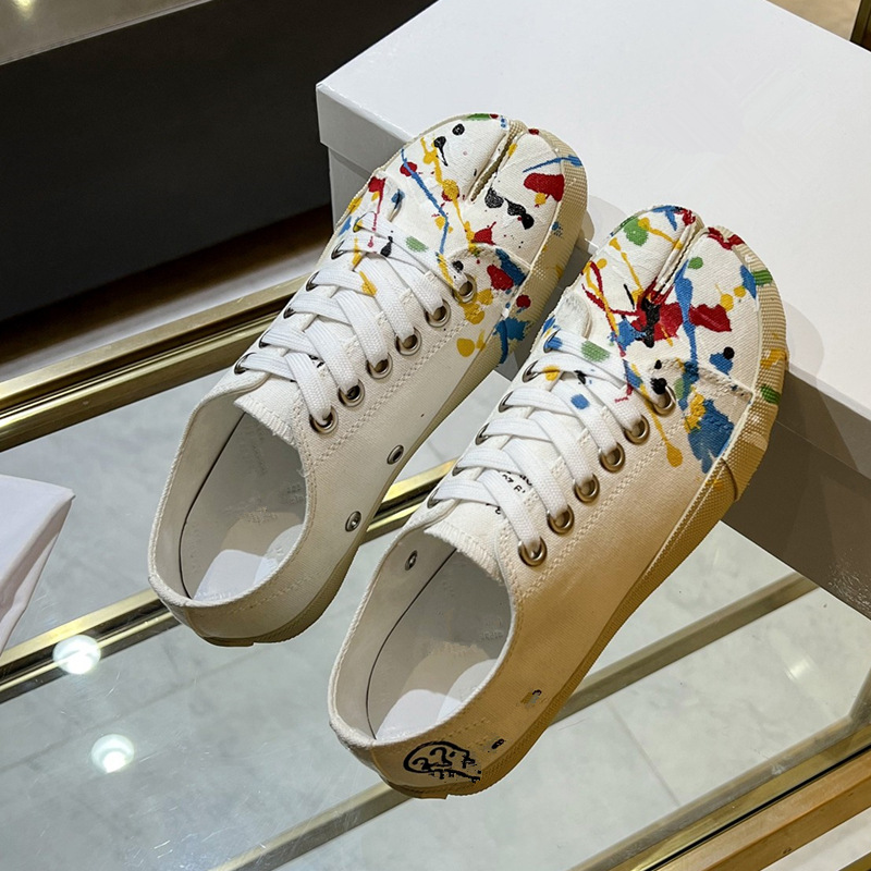 흰색 스플래시 잉크