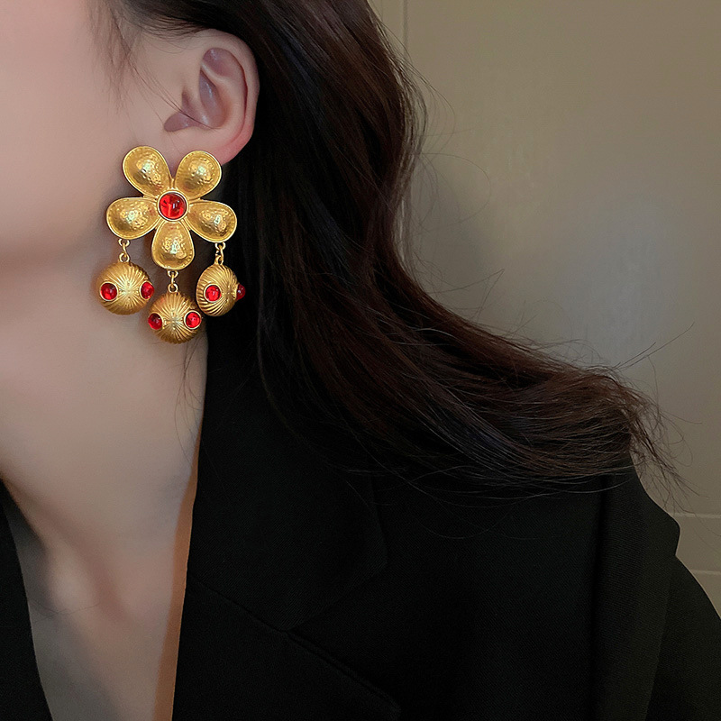 Fashion Heart Shape Copper Plating Inlay Artificial Gemstones Drop Earrings 1 Pair