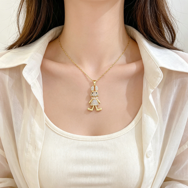 Luxurious Titanium Steel Pearl Rabbit Necklace With Full Diamond_voghion.com
