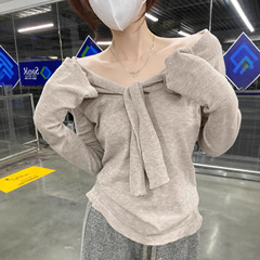 卡其色飘带v领长袖针织衫女秋季修身显瘦内搭纯色短款打底衫上衣