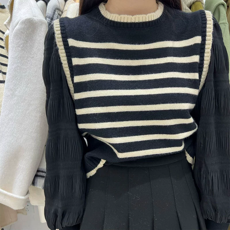 Французский стиль ретро, черно-белый полосатый искусственный свитер из двух частей, Женский весенне-осенний дизайн в нише, свитер с внутренней стороны