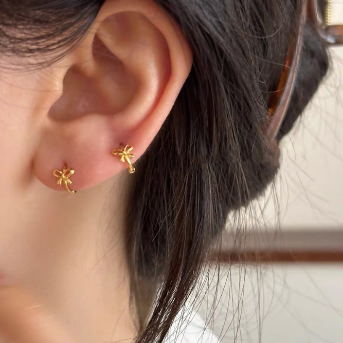 Exquisite Bow Mini Earrings, Cute Niche Design, High-End Earrings, Versatile Light Luxury Earrings
