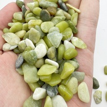 厂家批发丹东绿玉石颗粒 水磨石绿色碎石子透水地坪绿石子鹅卵石