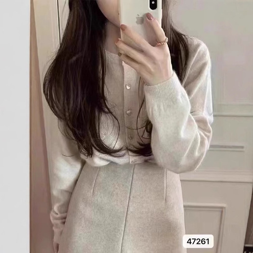 Cozy Pink Bear Fur Heart-shaped Button Cardigan for Women - Spring and Autumn Outerwear, Loose and Lazy Knit Small V-Neck Top