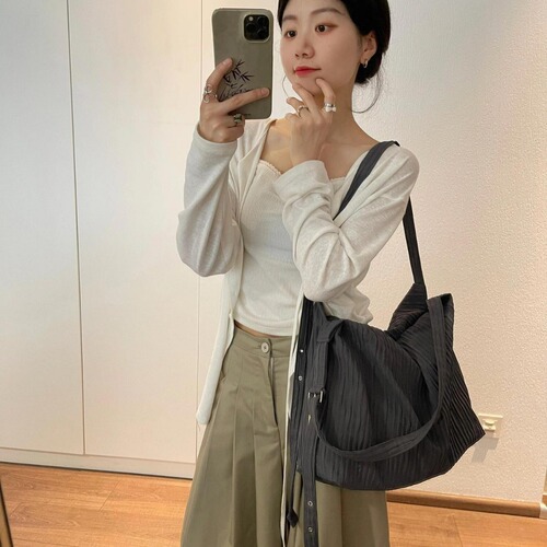 Korean niche texture striped backpack women's large-capacity commuting loose wandering bag student single shoulder crossbody bag