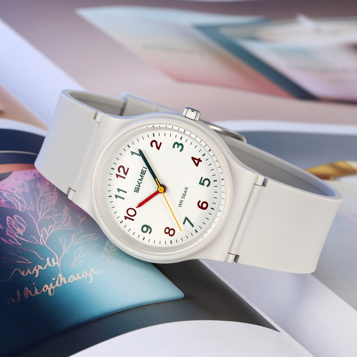 Momento Meins viento pequeño reloj esfera 50 metros impermeable para hombres y mujeres relojes de pulsera baratos fabricantes directos