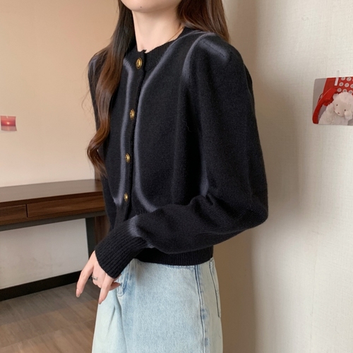 Xiaoxiangfeng knitted cardigan sweater for women in spring and autumn, plus size for fat girls, slim design, short European tops