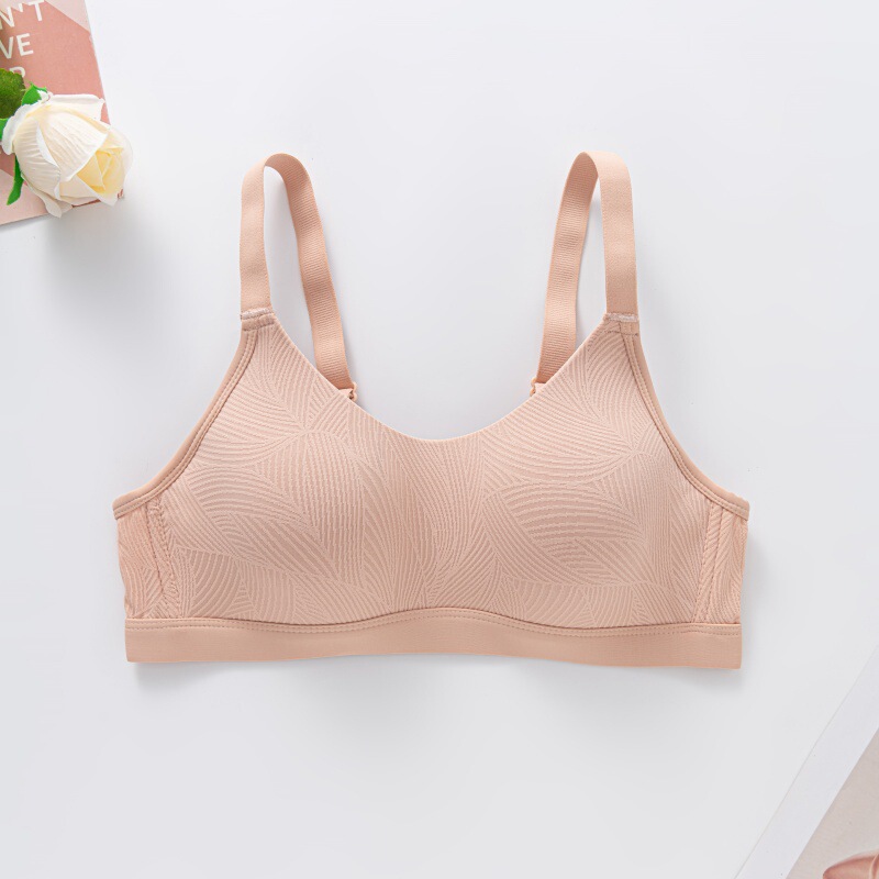 新商品の胸は小さくて下着の女性の通気性を集めて快適に副乳を収めます。|undefined