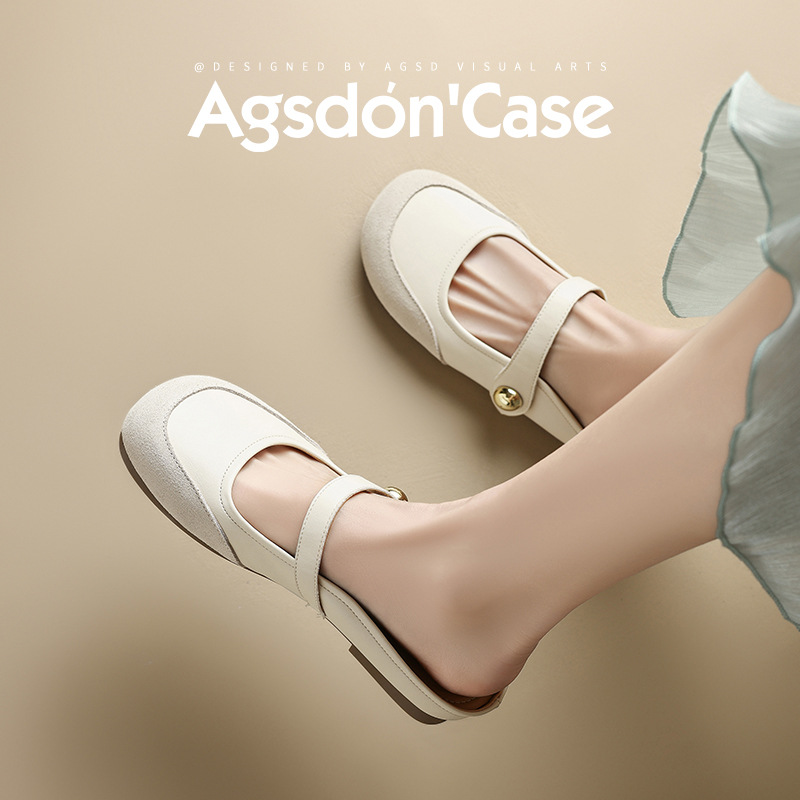 August Lion Deng Baotou pantuflas mujeres 2025 verano nuevas y cómodas sandalias planas con un pie y medio arrastrar zapatos individuales