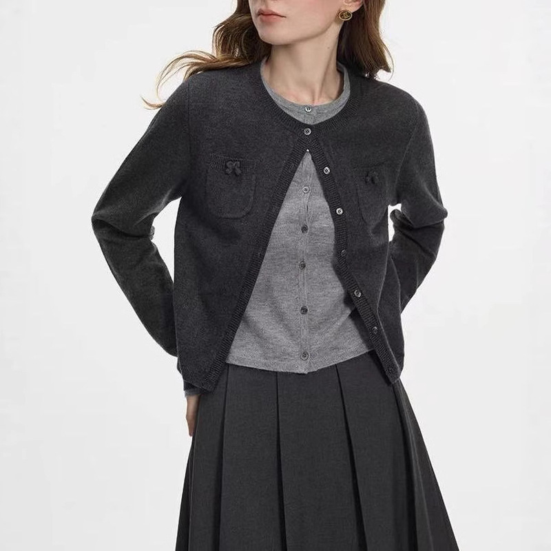 Fansilan En Preppy Style Gray Round Neck Fake Two-Piece Knitwear for Women Autumn 2025 New Knitted Cardigan