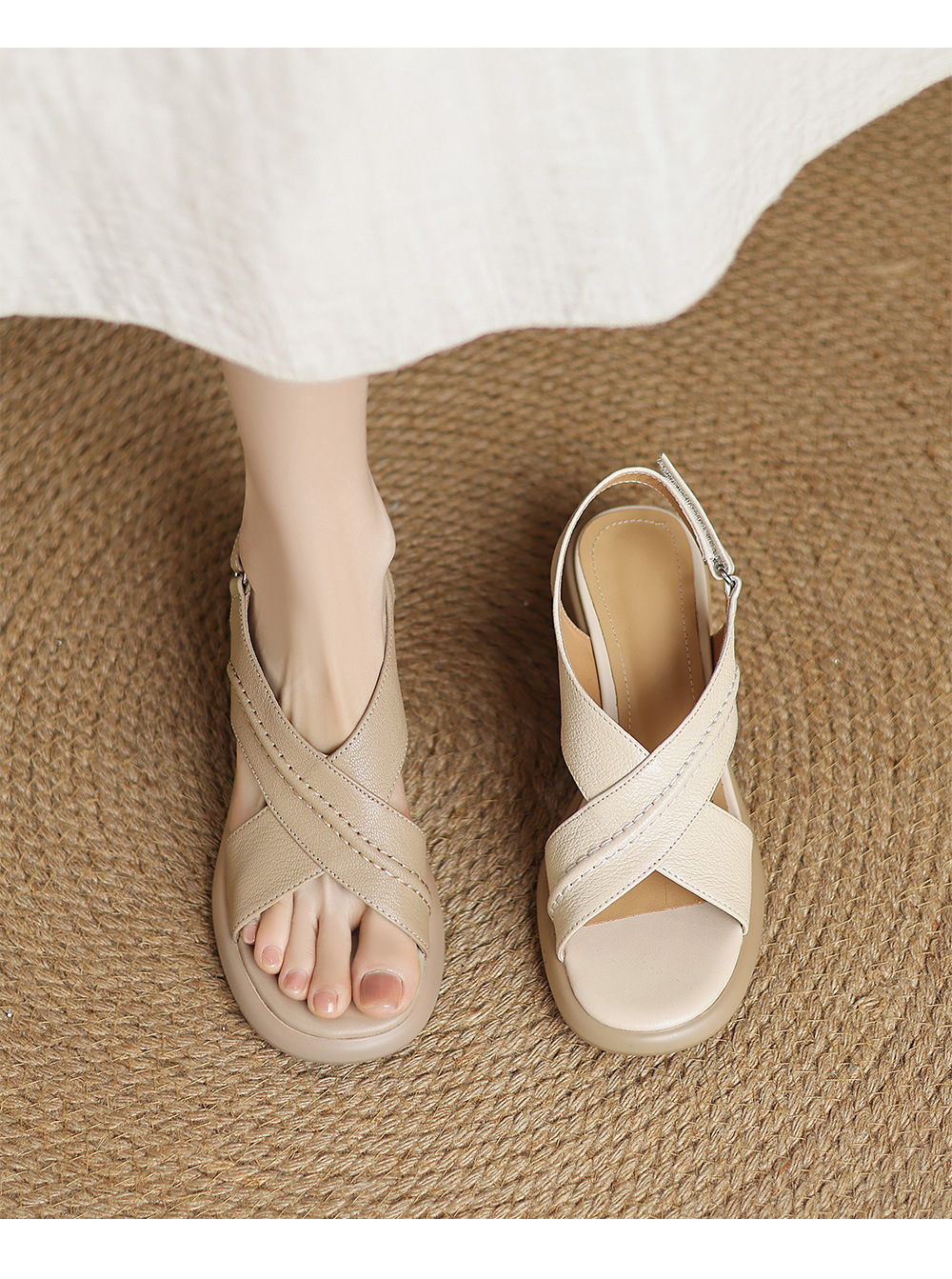 Sandal hở ngón gót thô da cừu quai ngang La Mã đế dày gót 6 cm — Màu trắng be chi tiết 1
