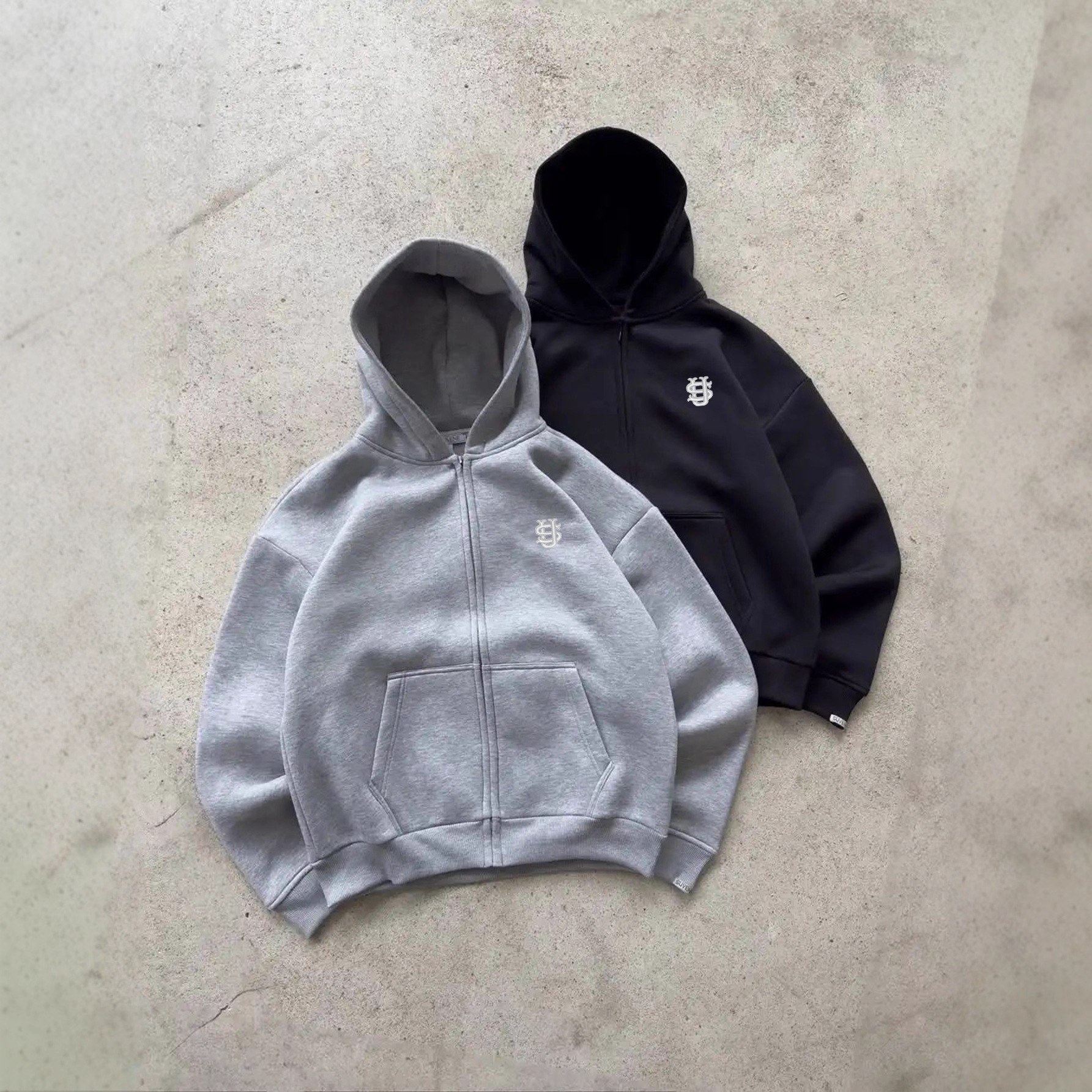 Roupa masculina outono/inverno: terno masculino moderno com capuz, bordado de letras e estampa a quente, estilo esportivo, casual e confortável._voghion.com