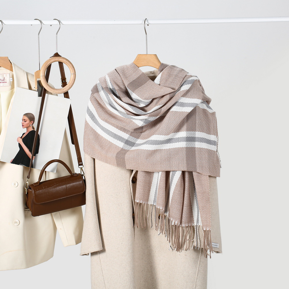 Sügis-talvine külmakindel ja soe narmastega sall. Moodne, lihtne ja mitmekülgne meeste ja naiste ruuduline pikk sall._voghion.com