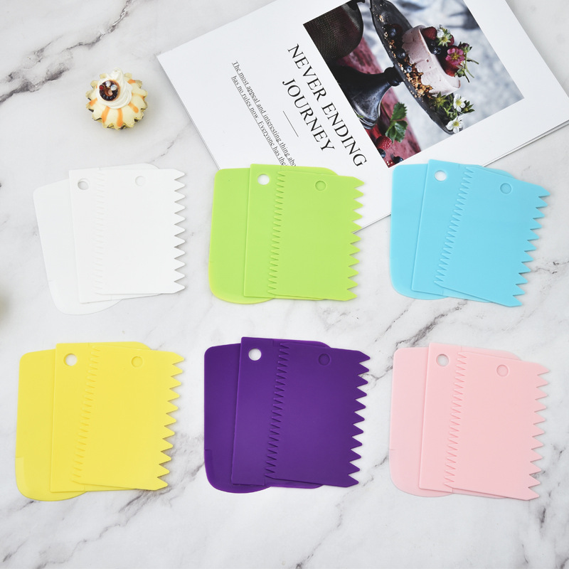 Factory wholesale plastic cake cream scraper three-piece dough cutting scraper baking noodle knife set