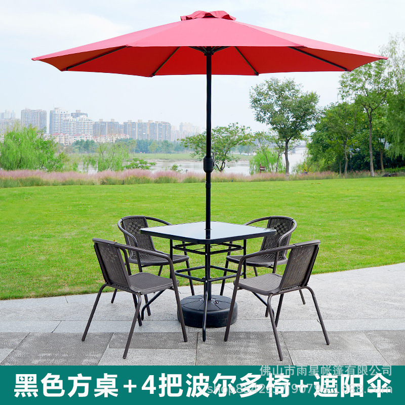 Mesas y sillas de exterior con paraguas y sillas de mimbre Sillas de exterior de tres piezas Balcón de ocio al aire libre Mesa de centro pequeña Mesa y sillas de patio de hierro forjado