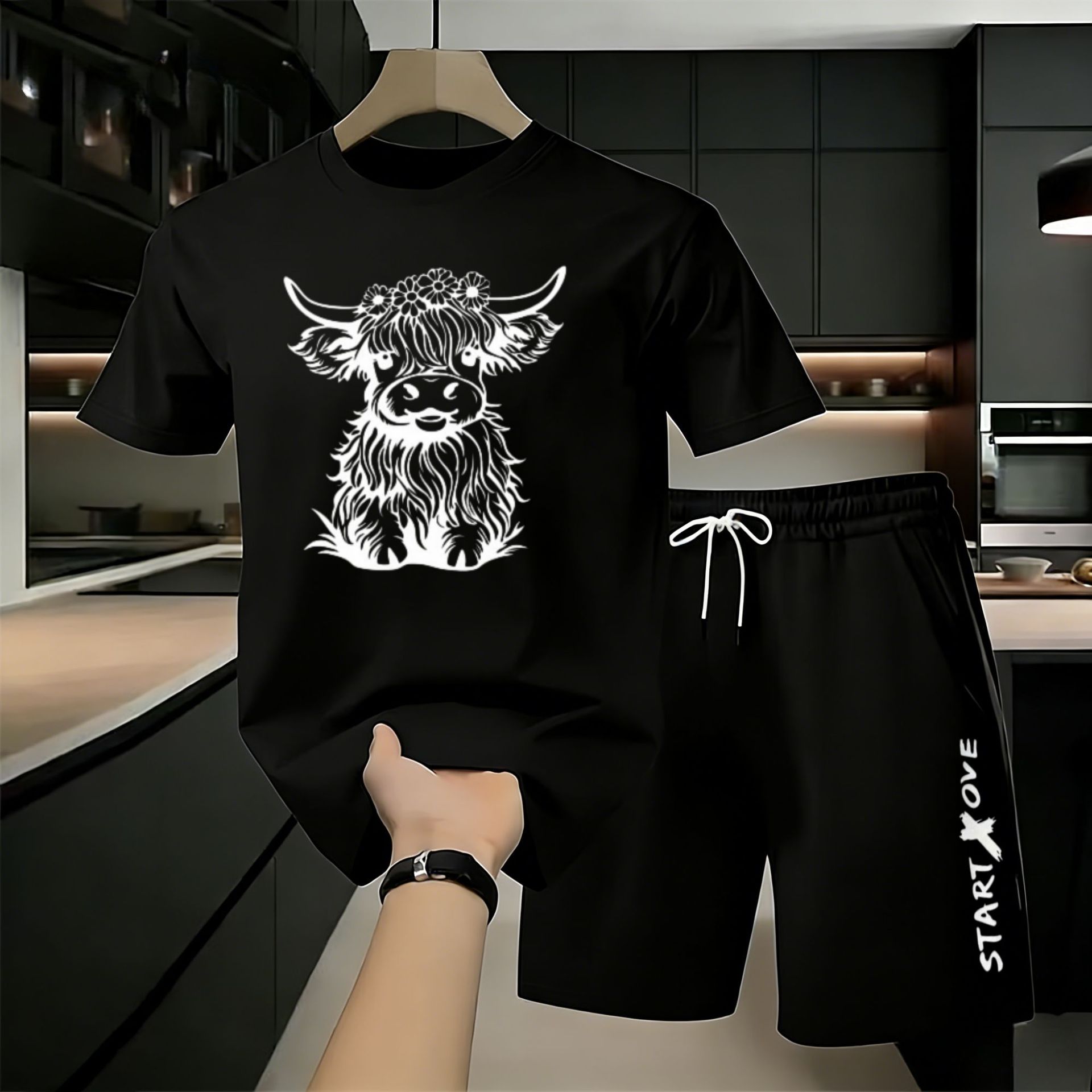 2026 Spring And Summer New Small Flower Highland Cow Print, Men's Outdoor Indoor Sports Suit, Short-sleeved Shorts Two-piece Set_viptrois.com