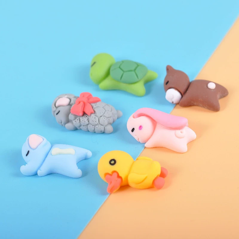 Small accessories with animals, cream accessory, handle, phone case, DIY