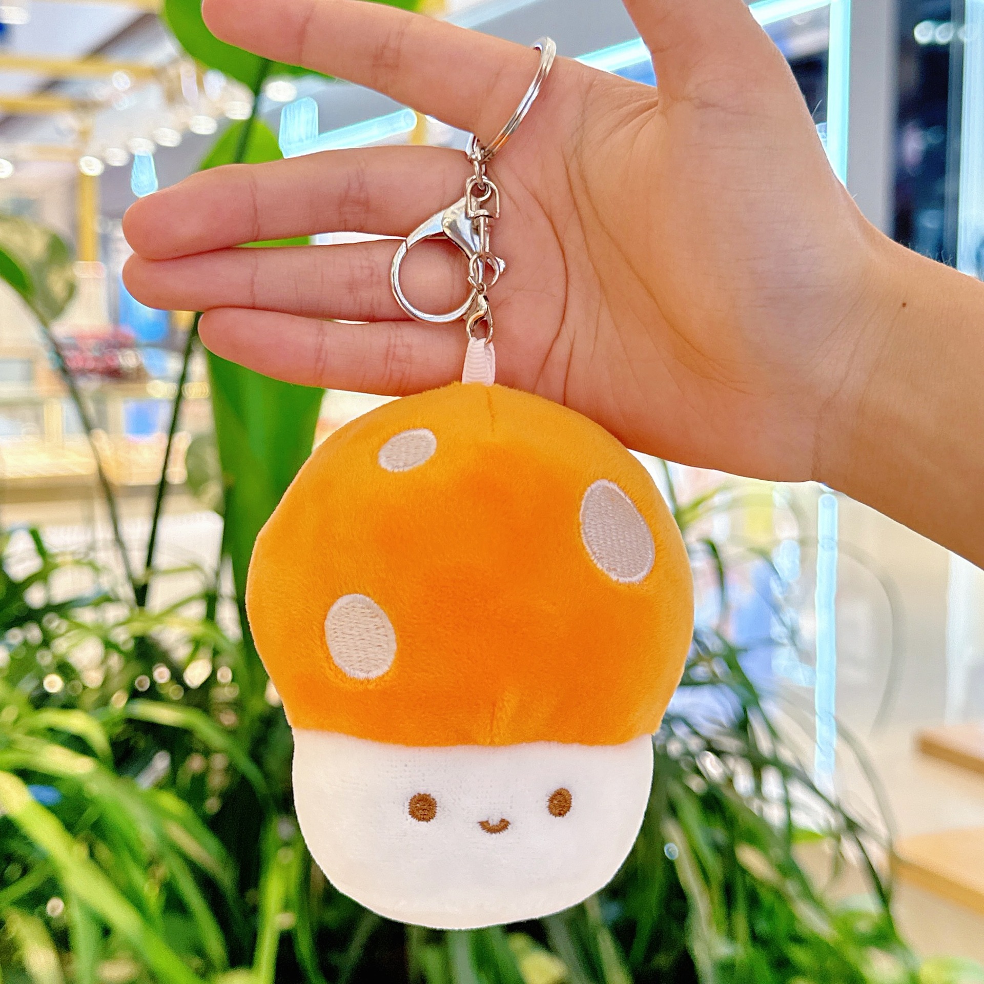 Muñeco de peluche con llavero de seta para celebración de bodas, regalo de bolsa ciega.