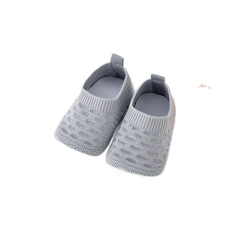 Zapatos para bebés con suela suave de malla de verano nuevos zapatos infantiles antiodorizantes zapatos antideslizantes para bebés
