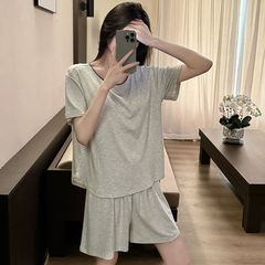 カラー綿パジャマ女性夏は胸パッド付き丸首半袖半ズボン甘くてカジュアルで快適な家庭服セットは外着ができます。