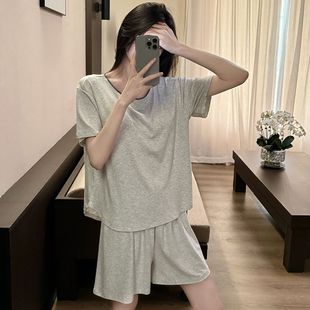 ����˯��Ů�ļ����؉|�A�I�����ѝ�������e���m�Ҿӷ����b���⴩