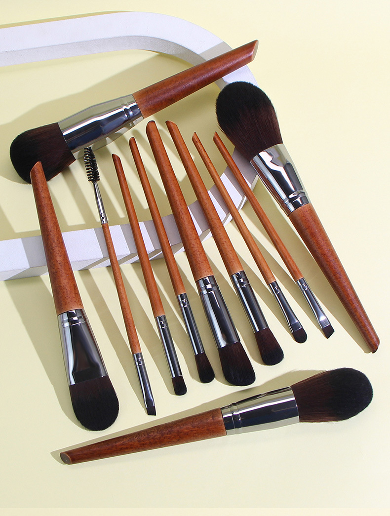 Simple Style Brown Artificial Fiber Wooden Handle Makeup Brushes 1 Set display picture 2