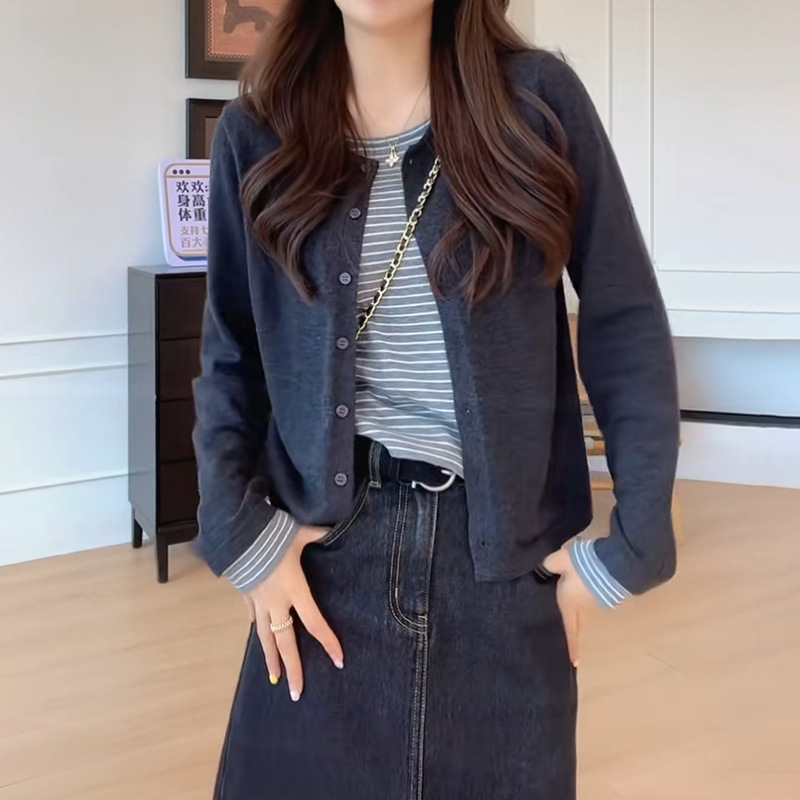 大码女装灰色条纹针织衫女早秋新款胖mm宽松洋气减龄时尚休闲小衫|undefined