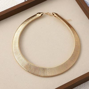 Europe and the United States cross-border fashion temperament metal wide plain ring neck chain sweet cool style design sense geometric collar necklace necklace