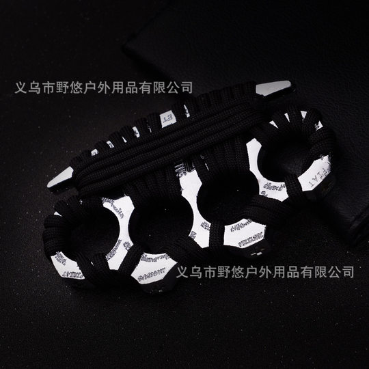 Large Thickeneded Tiger Rope Iron Fist Self-Defense Four-Finger Hand Buckle Boxing Martial Arts Supplies Window Breaker Self-Defense Boxing Buckle